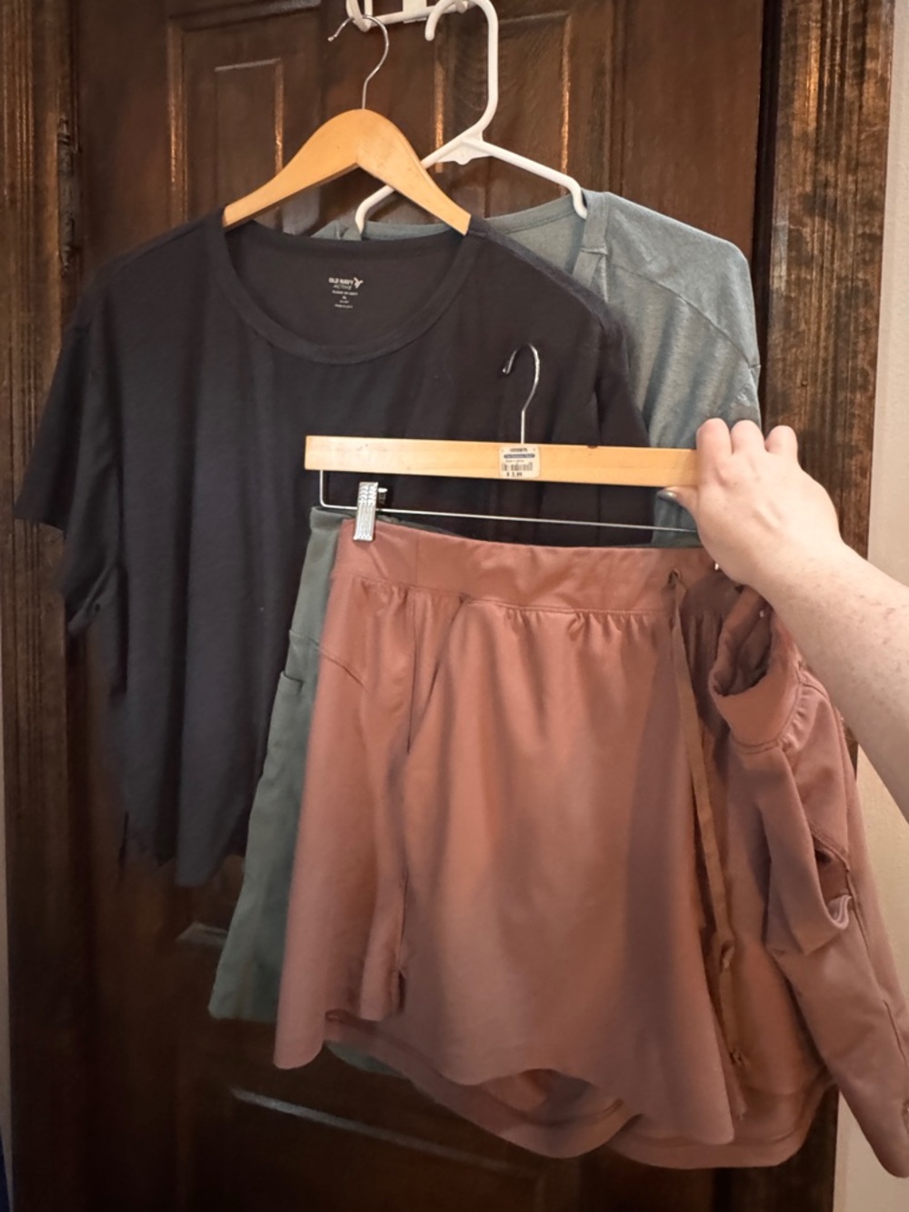 Old Navy Go Dry Athletic Bundle 2 shirts 2 shorts